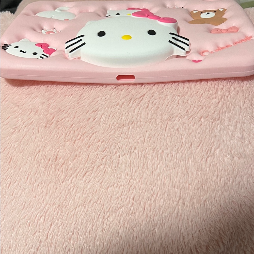 Hello Kitty IPad 10 case - Picture 5 of 7